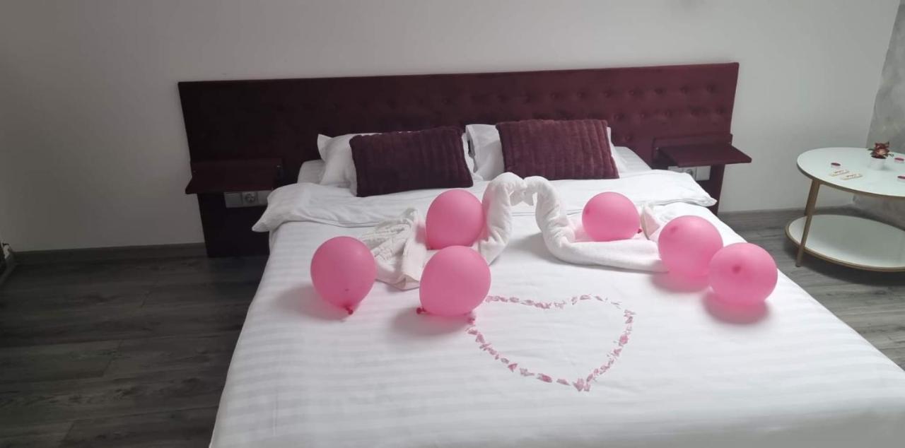 Pensiunea Casa Ober Brasov Ngoại thất bức ảnh